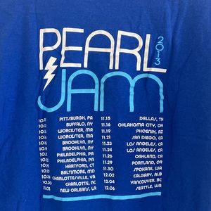 Pearl Jam concert T Lightning Bolt Tour 2013 small